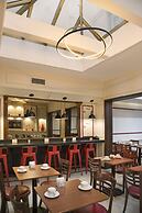 Waldorf Hotel
