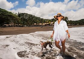 Bahia del Sol Beach Front Boutique Hotel