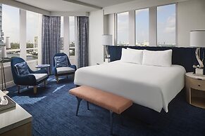 Fontainebleau Miami Beach