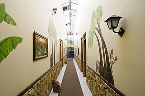 Adventure Inn