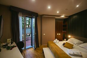 Black Hotel