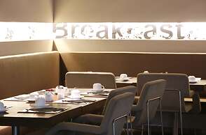 B-Hotel