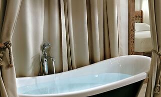 Saint John Hotel Villas & Spa