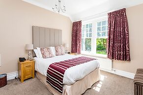 The Lawn Guest House