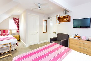The Lawn Guest House