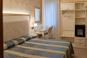 Tivoli Hotel