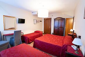 Tivoli Hotel