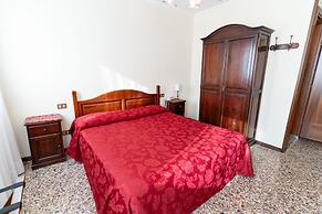 Tivoli Hotel