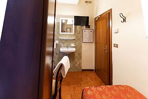 Tivoli Hotel