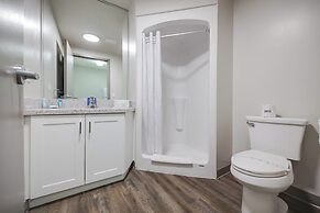 Residence & Conference Centre - Brampton