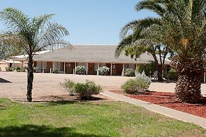 The Standpipe Golf Motor Inn