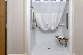 Best Western Plus Grand-Sault Hotel & Suites