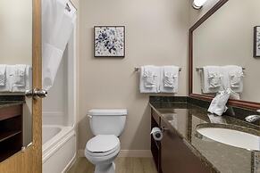 Best Western Plus Grand-Sault Hotel & Suites