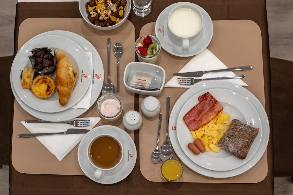Dinya Lisbon Hotel