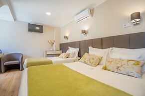 Dinya Lisbon Hotel