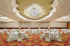The Ritz-Carlton Jakarta, Mega Kuningan