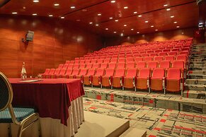 VIP Executive Art's Hotel