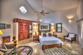 Sea Horse Ranch Luxury Resort