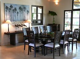 Sea Horse Ranch Luxury Resort