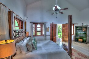 Sea Horse Ranch Luxury Resort