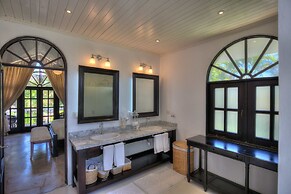 Sea Horse Ranch Luxury Resort