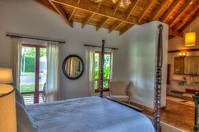 Sea Horse Ranch Luxury Resort