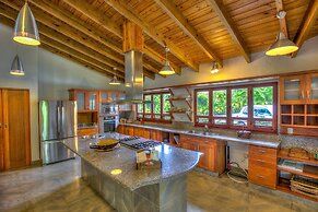 Sea Horse Ranch Luxury Resort