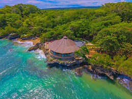 Sea Horse Ranch Luxury Resort