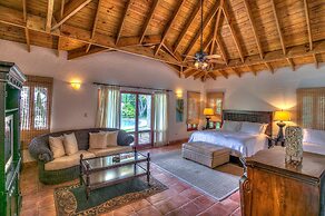 Sea Horse Ranch Luxury Resort