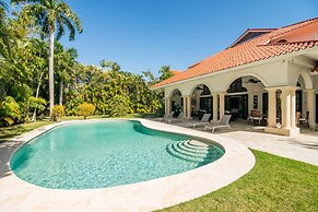 Sea Horse Ranch Luxury Resort