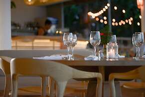 Sea Horse Ranch Luxury Resort