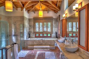 Sea Horse Ranch Luxury Resort