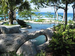 Sea Horse Ranch Luxury Resort