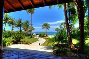 Sea Horse Ranch Luxury Resort