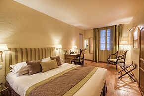 Hotel d'Aragon - Place de la Comédie