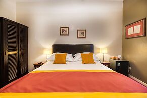 Hotel d'Aragon - Place de la Comédie