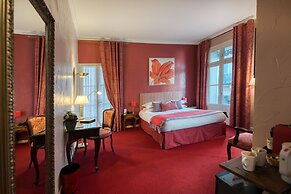 Hotel d'Aragon - Place de la Comédie