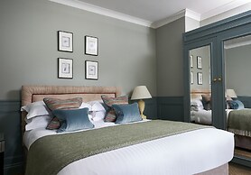 Careys Manor & Senspa