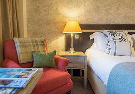 Careys Manor & Senspa
