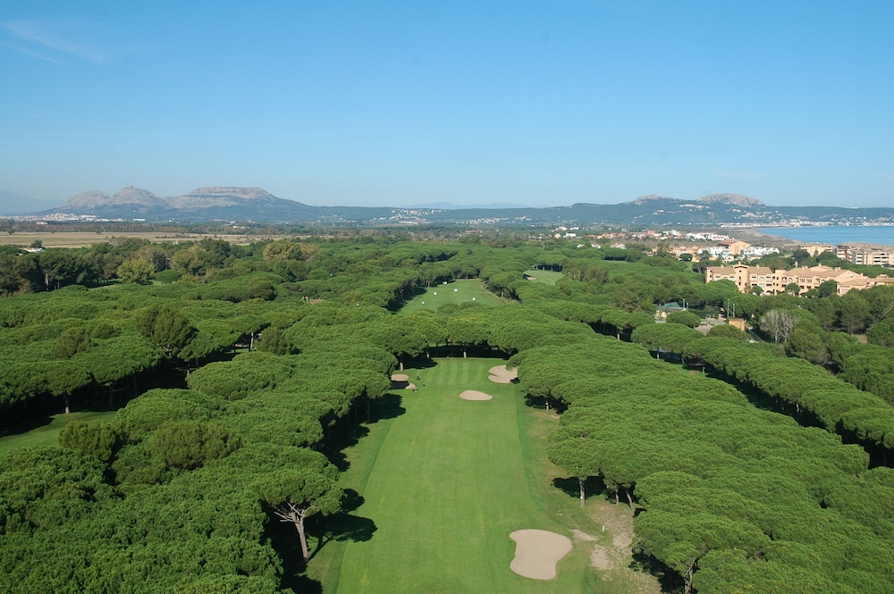 La Costa Golf & Beach Resort