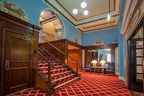 The Metropole Hotel