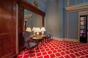 The Metropole Hotel