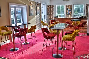 Royal Exeter Hotel