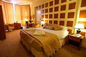 Royal Exeter Hotel