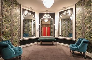 Royal Exeter Hotel