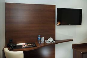 Brit Hotel Tours Sud - Le Cheops