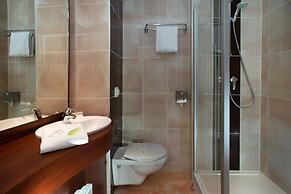 Brit Hotel Tours Sud - Le Cheops