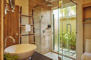 TUI BLUE The Passage Samui Pool Villas with Private Beach Resort