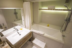 Hotel Bawa Continental