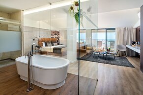 AP Maria Nova Lounge - Adults Friendly